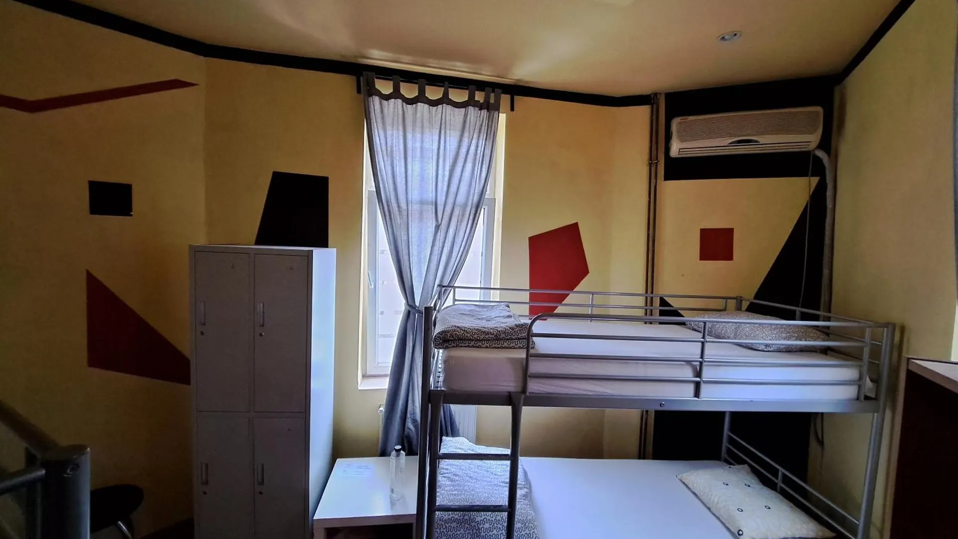 Funhouse Hostel Bucharest