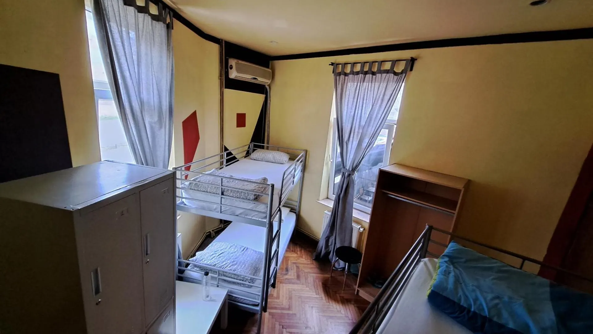 Hostel Funhouse Bukareszt 0*,  Rumunia